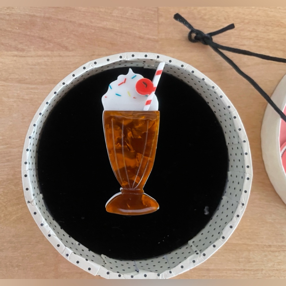 RARE NIB Erstwilder Brooch, Brown, Shake Rattle and Roll